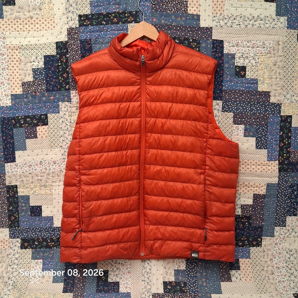 REI Co-op 650 Down Vest Mens XL Orange Full Zip Puffer Jacket Outdoor Hiking